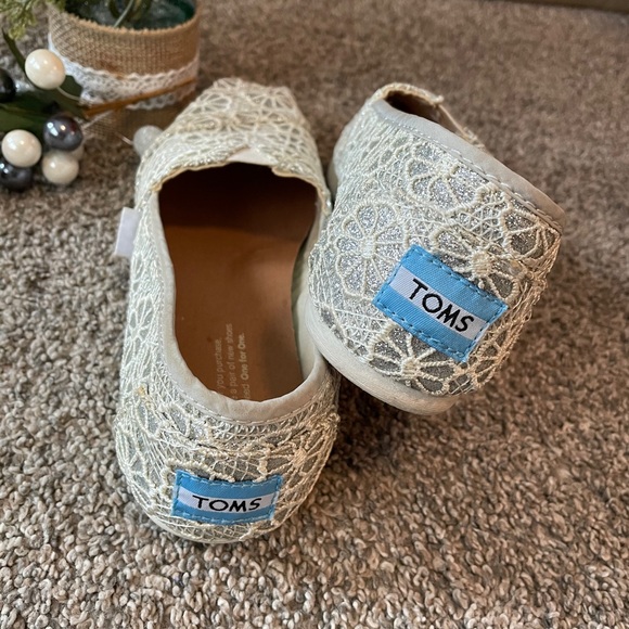 Silver lace TOMS - Picture 3 of 5
